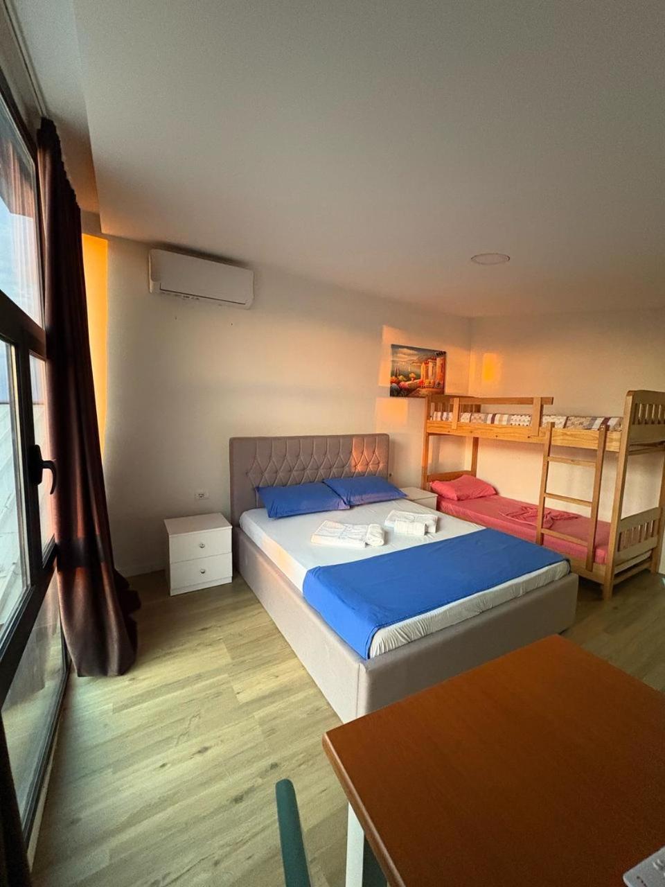 Saint Tropez Durres Hotel Bisht Kamez Exterior photo